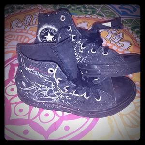 Boys size 1 Converse sneakers